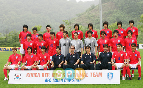 [김호의 축구보기]'베어벡호, 강해졌다. 우승하고 돌아오라'