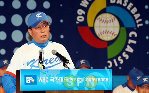 [베이스볼 테마록]박찬호가 말한 '김인식 배려 리더십' 그리고 김병현