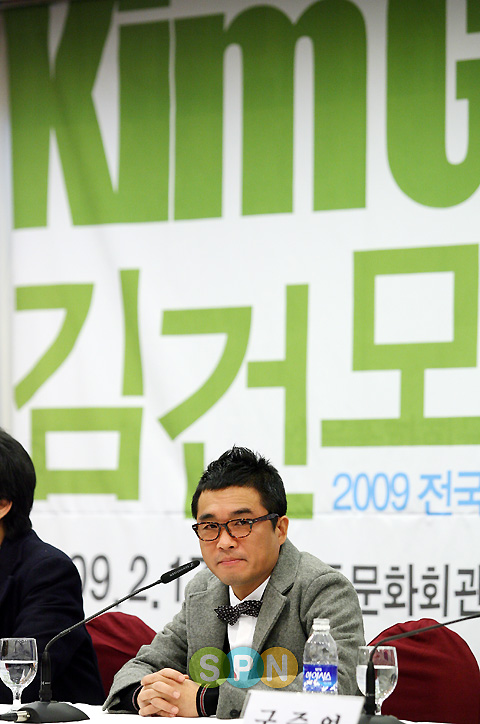 [포토]김건모, '전국투어 위해 몸 만들고 있습니다'