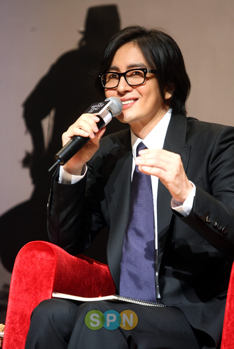 배용준, 관광수지 4억 달러 흑자 전환 기여