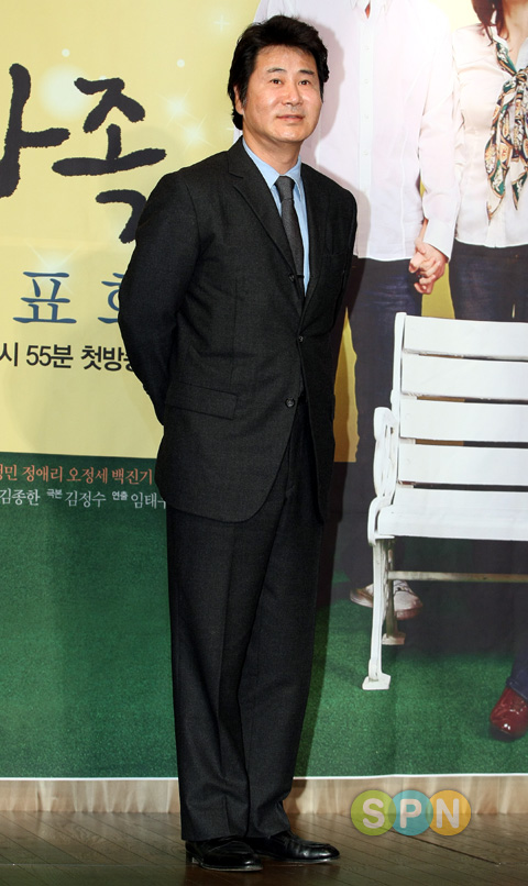 [포토]유동근, ''실직자 된 아버지 역 맡았어요''