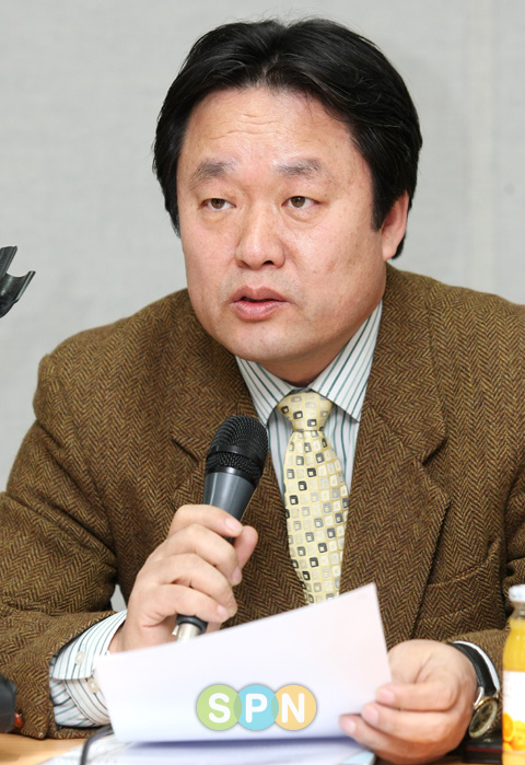 [포토]영진위, '독립영화전용관과 영상미디어센터 선정은 공정했다'