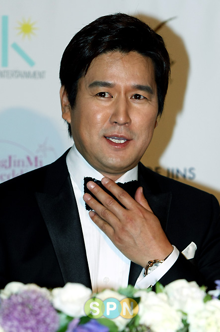 [포토]변우민 '사실은 아내와 19살 차이~'
