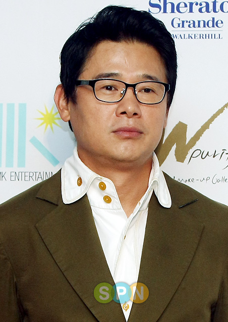 [포토]김병찬 아나운서 ''오늘 사회 기대하세요~''