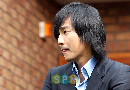 [포토]'나쁜남자의 강렬한 눈빛'