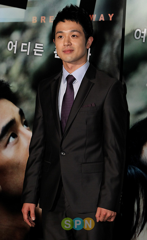 [포토]이영훈 `탈영한 병사 역할 맡았어요`