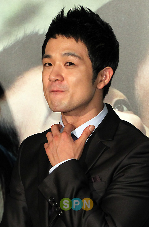 [포토]`탈주` 이영훈 `시사회 긴장되네~`