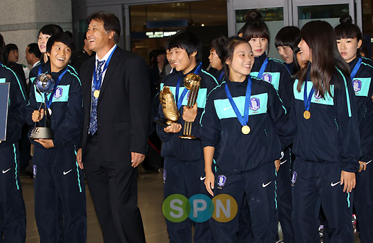 [포토]U-17 여자 축구대표팀의 금의환향