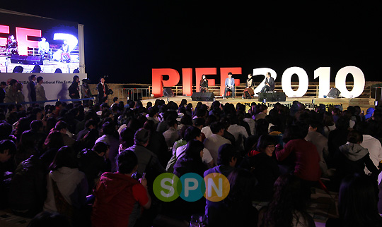 [포토]씨네콘서트 `조금만 더 가까이` 열려