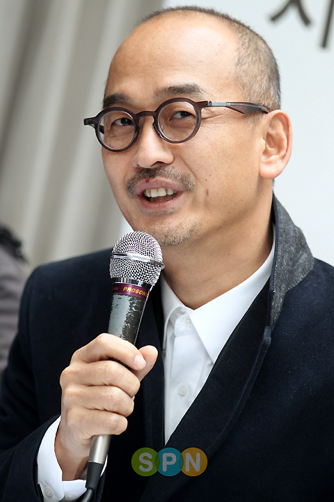 이준익 감독 "최근 韓영화 지극히 상업주의·획일화"