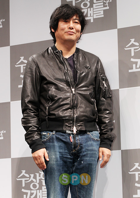 [포토]성동일 `감초 연기 기대하세요`