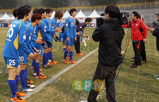 [포토]FC MEN `형님들 한수 배웠습니다`