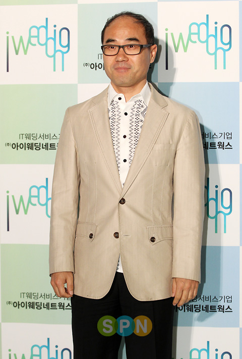 [포토]강신일 `유선씨~ 항상 행복하세요`