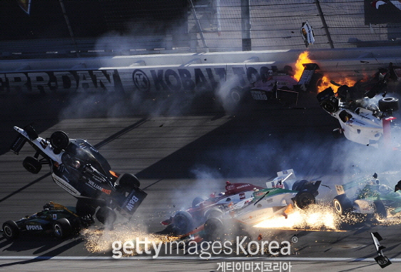 카레이싱 ''인디300'' 대형참사..댄 웰던 사망