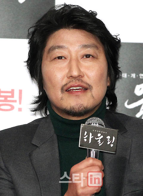 [포토]송강호 `늑대개와 영화 찍었습니다`