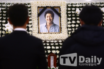 황혜영 애도, 임신9개월 故김지훈 빈소 못가는 심정 "미안하다 친구야"