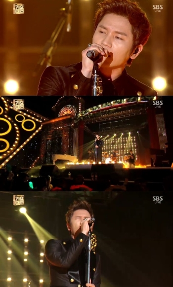 ''SBS 가요대전'' 케이윌, 검정 수트에 금단추…부티가 좔좔 흐르네