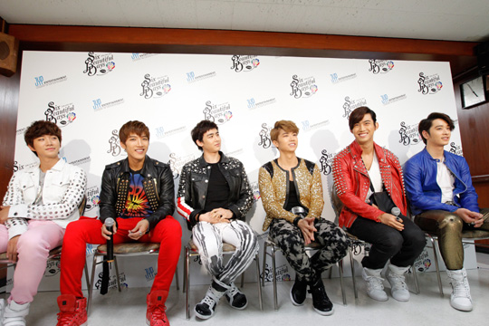 `부도칸 입성` 2PM "다음 목표? 도쿄돔!"