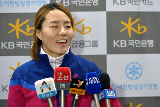 '빙속 여제' 이상화, 금메달 후 더 절실해진 이유