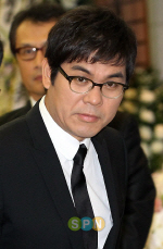 ��븸, 