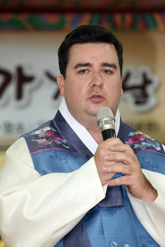 [포토] 샘 해밍턴, 행복하게 살겠습니다