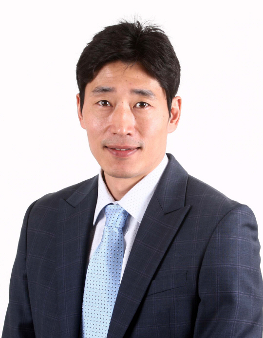 '갈색폭격기' 신진식, 삼성화재 코치로 본격 합류