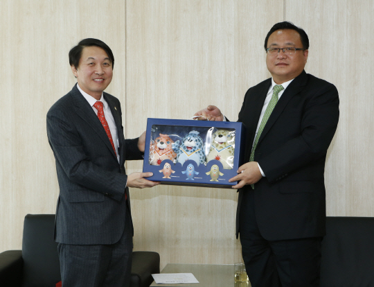 중국 위해시 관계자, 인천AG 조직위 방문
