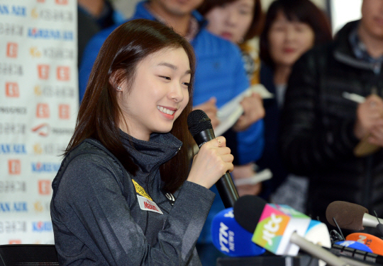 [포토] 김연아, 수줍은 미소