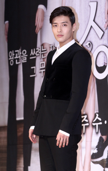 '상속자들' 강하늘, 연기+노래+매너..3박자에 팬심 감동