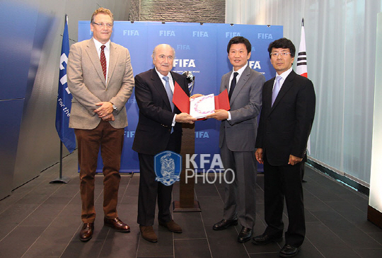 한국, U-20 FIFA 월드컵 유치 성공요인과 효과는?