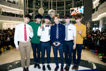 빅스, 팬 사인회 성료 "앞으로 더 열심히 할게요"