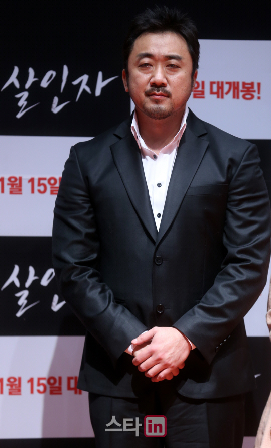 [포토]포즈 취하는 배우 마동석
