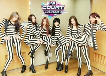 '엠카운트다운' 달샤벳, 섹시포즈 대결 '시크해'