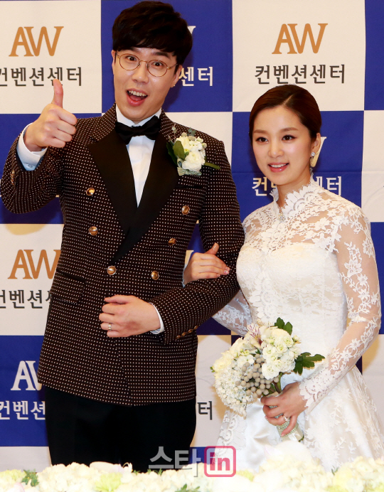 [포토]추대엽 '신부 이은미 최고~'
