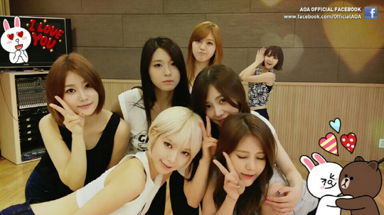 '컴백' AOA, 연습실 사진 공개 “7인 완전체 단발머리”