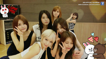 '컴백' AOA, 연습실 사진 공개 “7인 완전체 단발머리”