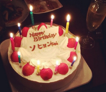 소녀시대 수영 "막내 서현 생일 축하해.. 늘 자랑스러워"