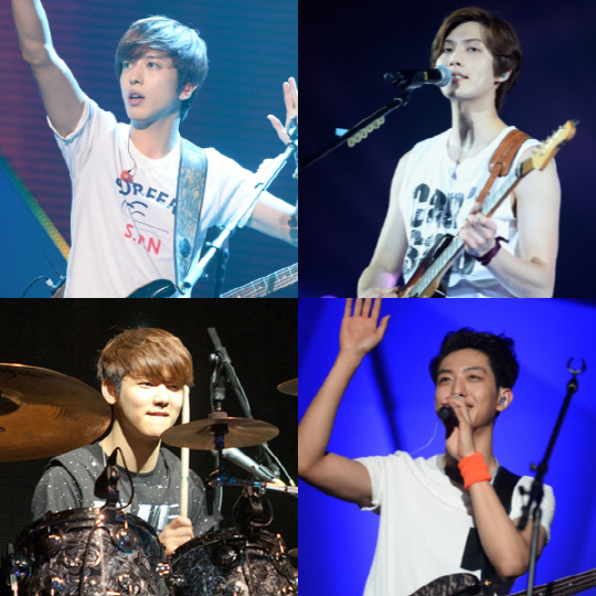 씨엔블루, 일본 정규 3집 오리콘 차트 1위