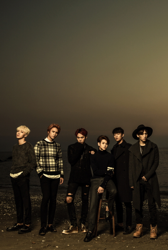 '컴백' 비스트, '타임' 재킷 공개.. 가을 남자들 '카리스마 발산'
