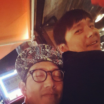 '임창정 열애설' 김창렬 "나랑도 스캔들 내줘.. 여긴 제주도"