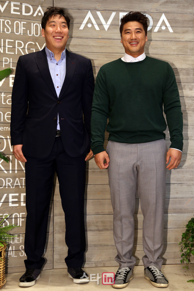 [포토]김현수-홍성흔, '아베다 신제품 론칭행사 왔어요!'