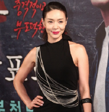 김혜리, 10년 전에도 벤츠 몰고 음주운전.. 음주측정 거부 '불구속 입건'
