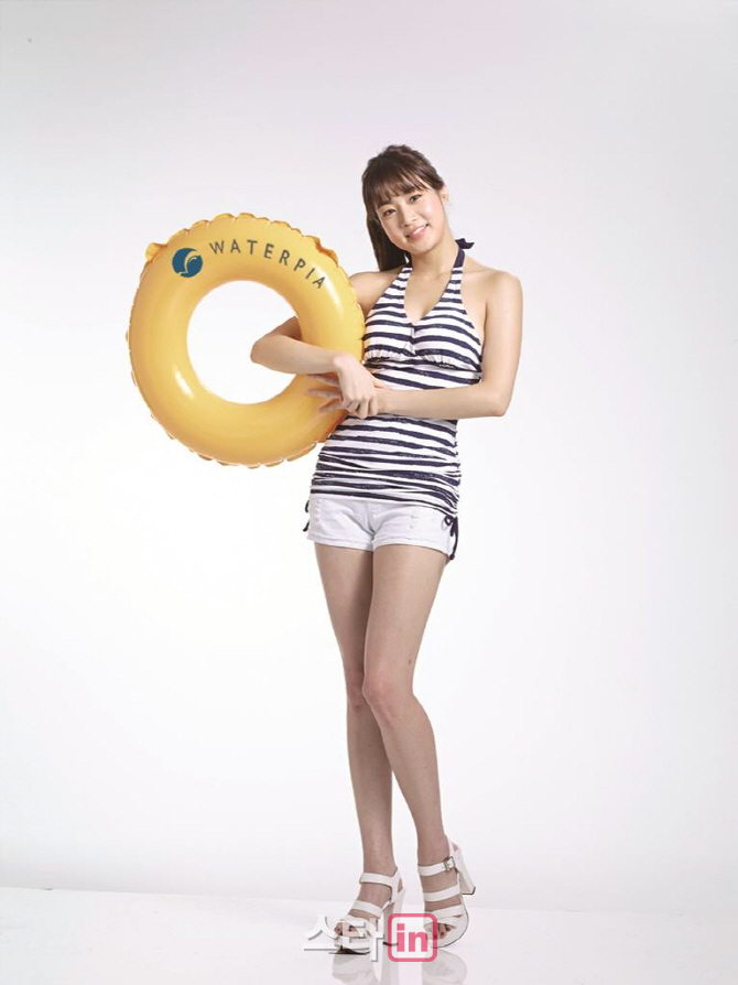 강소라, 온천 워터파크서 볼륨 몸매 드러내.. `미생` 안영이의 휴가
