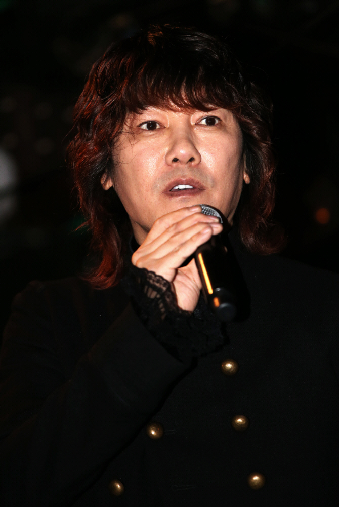 김장훈, 伊공연 앞두고 스포트라이트.."亞가수의 기적 같은 공연"