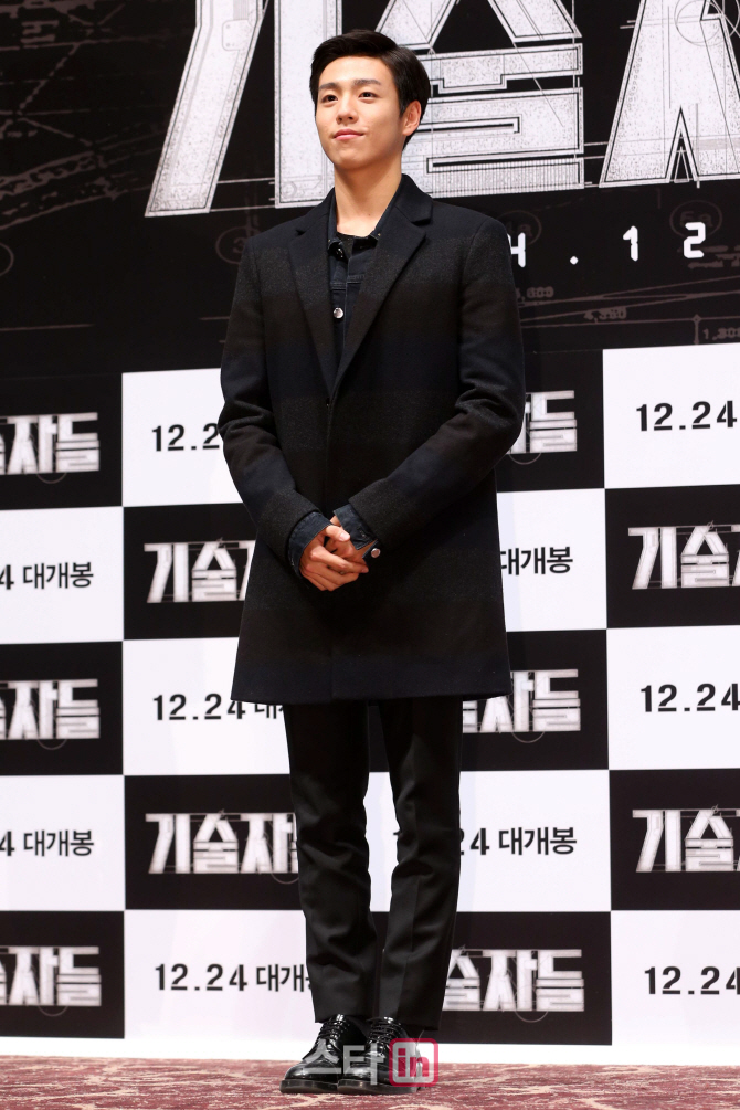 [포토]이현우 '단정한 모습'