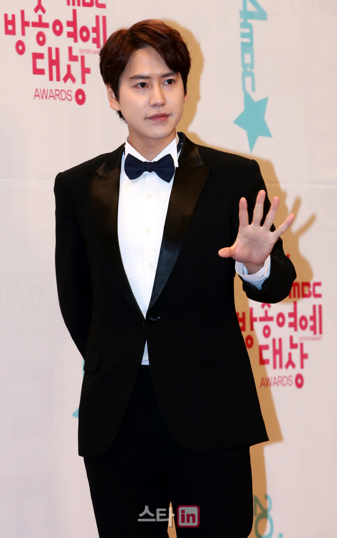 [포토]규현 '한결 같은 포즈'