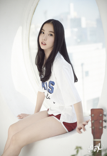 여자친구 은하 "목소리 담당이지만 외모도 자신 있어요"