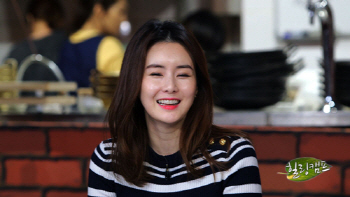 '힐링캠프' 최정윤 "1년에 제사 10번" 재벌가 며느리 삶 공개