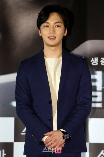 '소셜포비아' 변요한 "SNS 신중·밀도 있게 사용해"