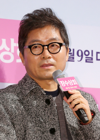 '장수상회' 강제규 감독, 전쟁터 아닌 연애판에 뛰어든 이유